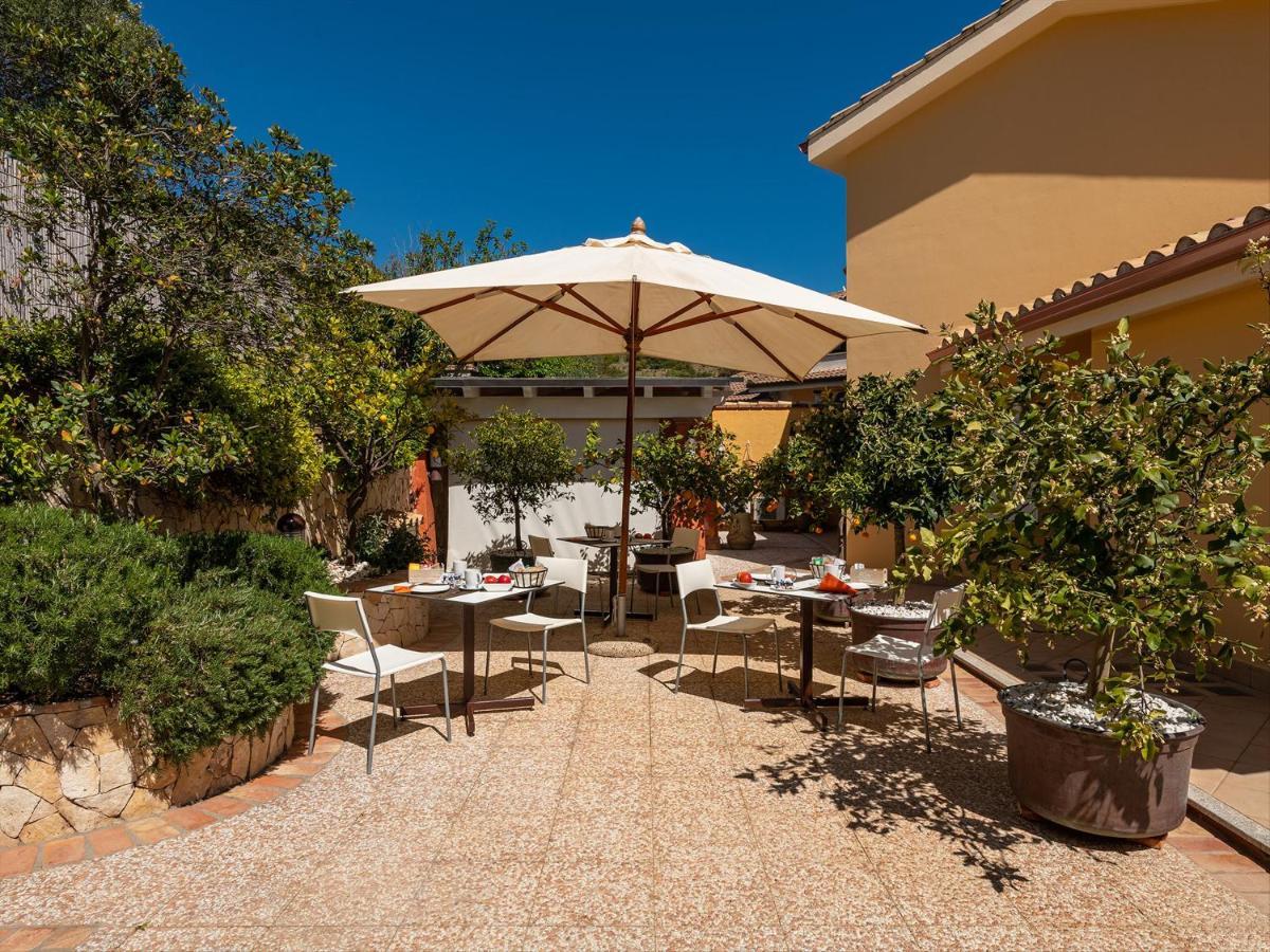 B&B Giglio Di Chia Domus De Maria Exterior foto